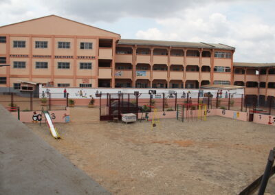 Schulhoif PATRIZIA School Yaoundè