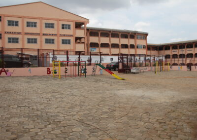 Schulhof PATRIZIA School Yaoundè